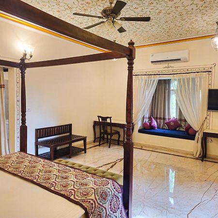 Hotel The Amargarh Udajpur Zewnętrze zdjęcie