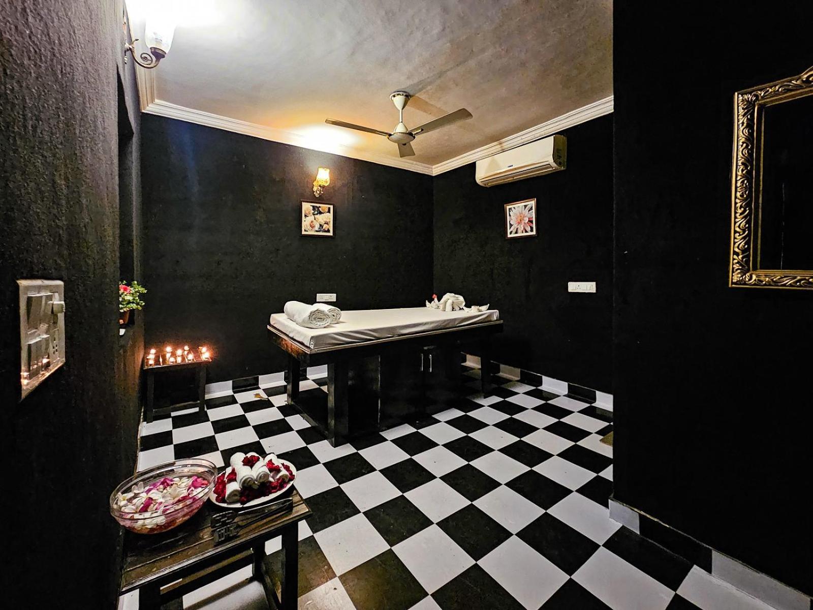 Hotel The Amargarh Udajpur Zewnętrze zdjęcie