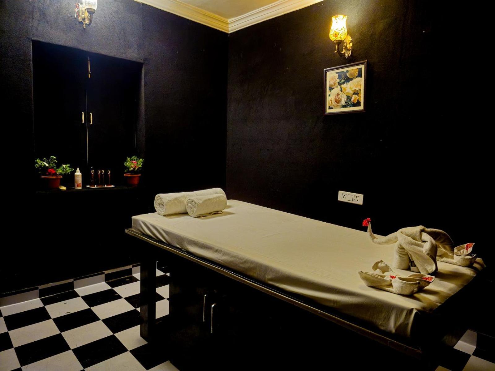 Hotel The Amargarh Udajpur Zewnętrze zdjęcie