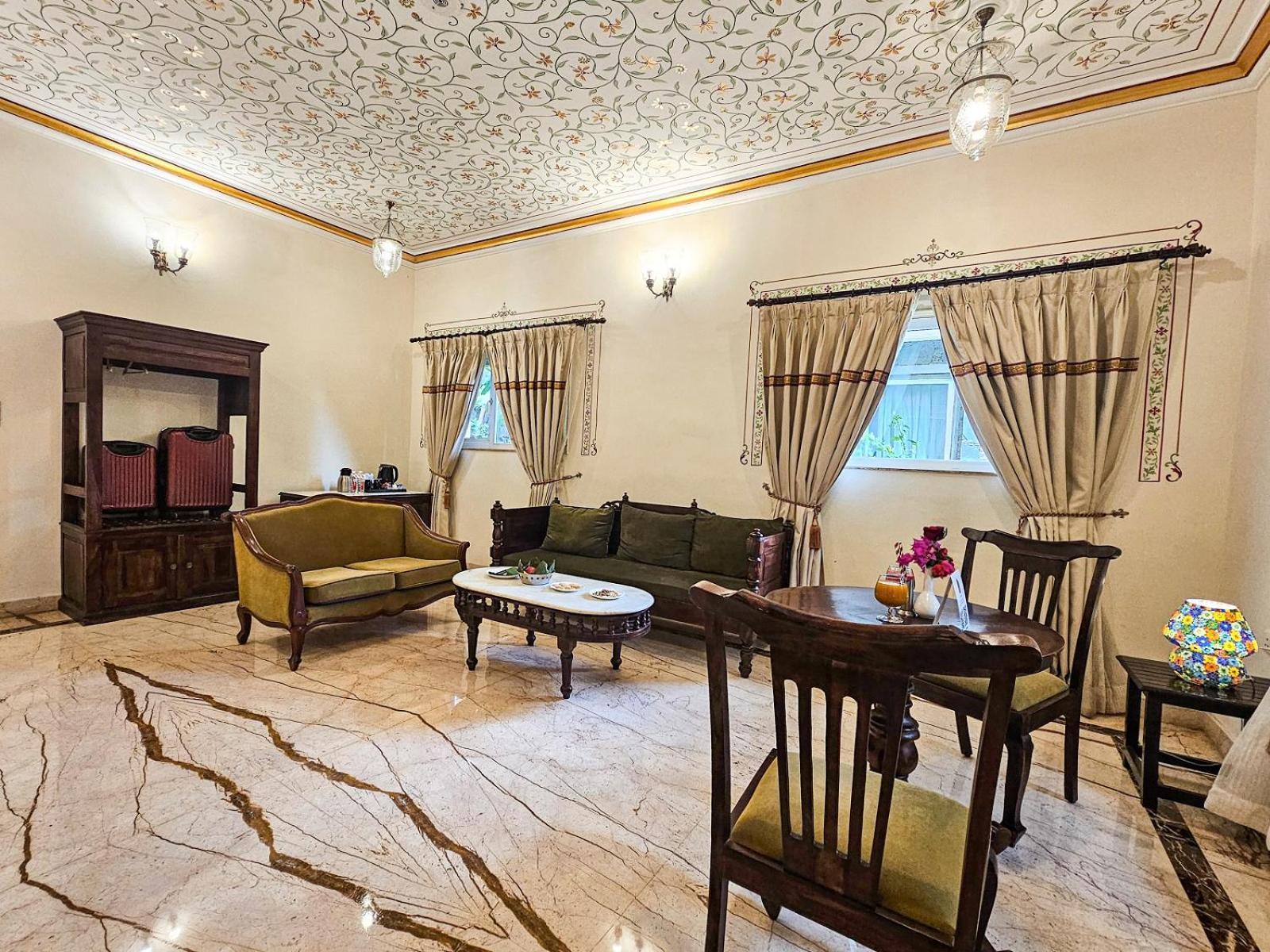 Hotel The Amargarh Udajpur Zewnętrze zdjęcie