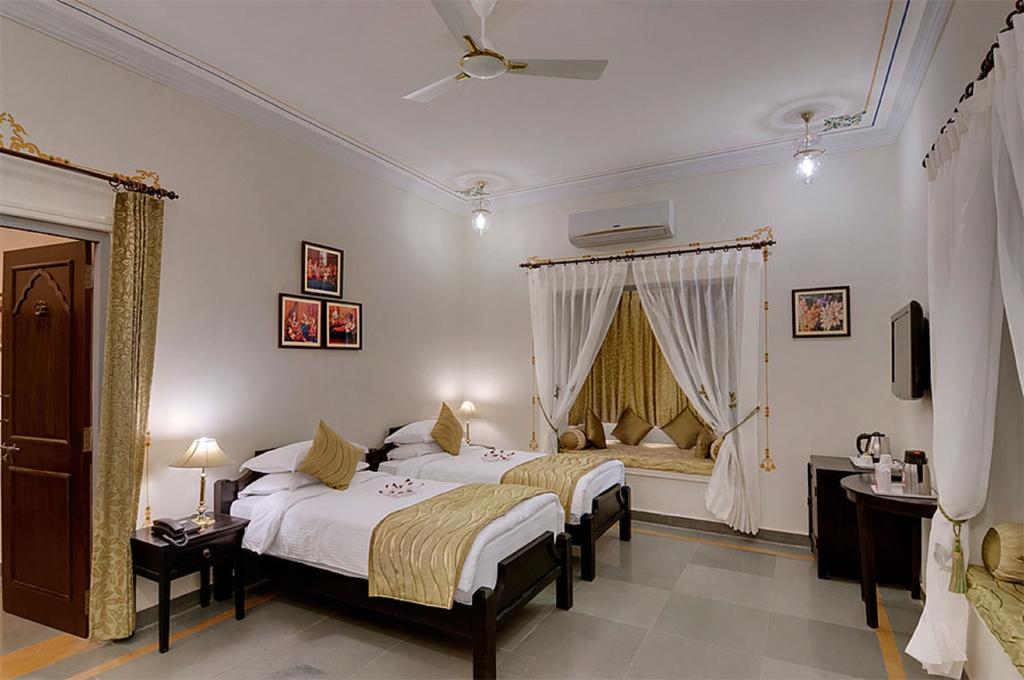 Hotel The Amargarh Udajpur Zewnętrze zdjęcie