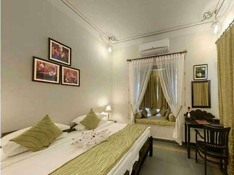 Hotel The Amargarh Udajpur Zewnętrze zdjęcie